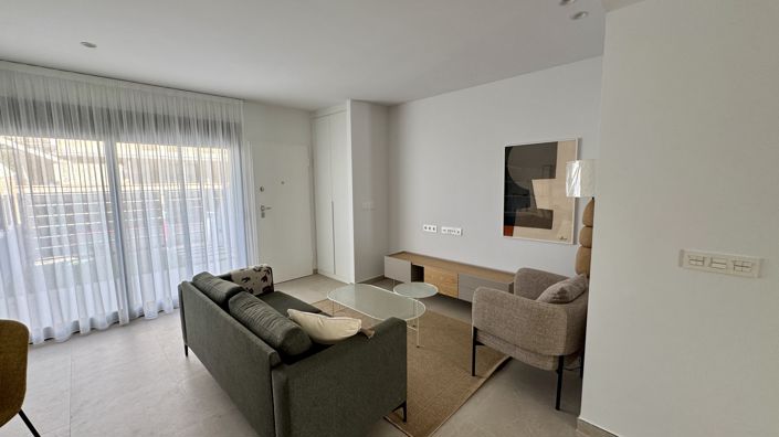 Image No.9-2 Bed Apartment for sale