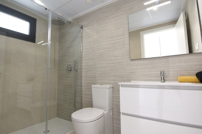 Image No.26-2 Bed Apartment for sale