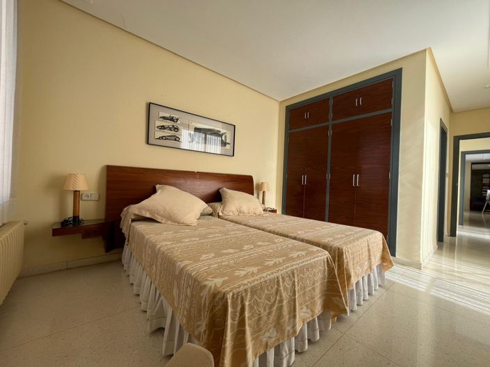 Image No.17-4 Bed Villa for sale