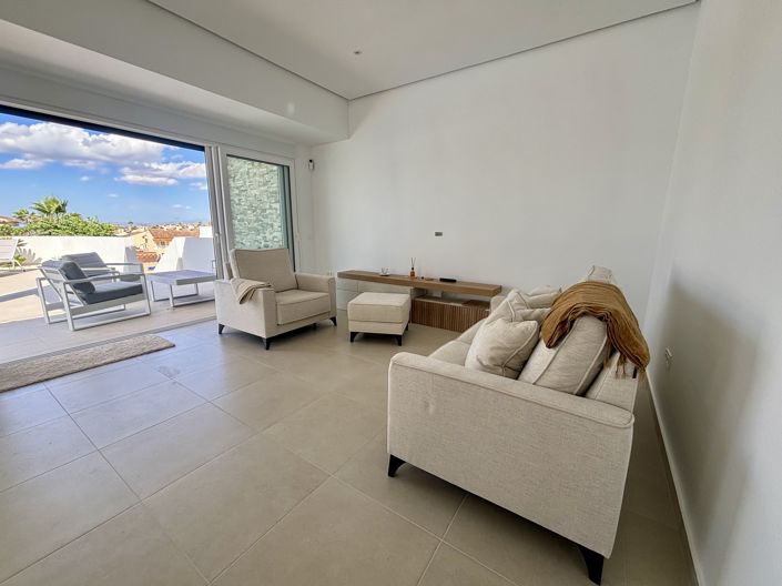 Image No.12-3 Bed Villa for sale