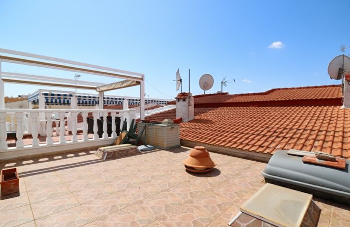 Image No.20-3 Bed Townhouse for sale