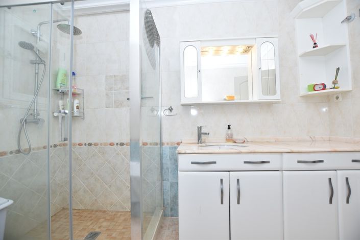 Image No.19-3 Bed Villa for sale