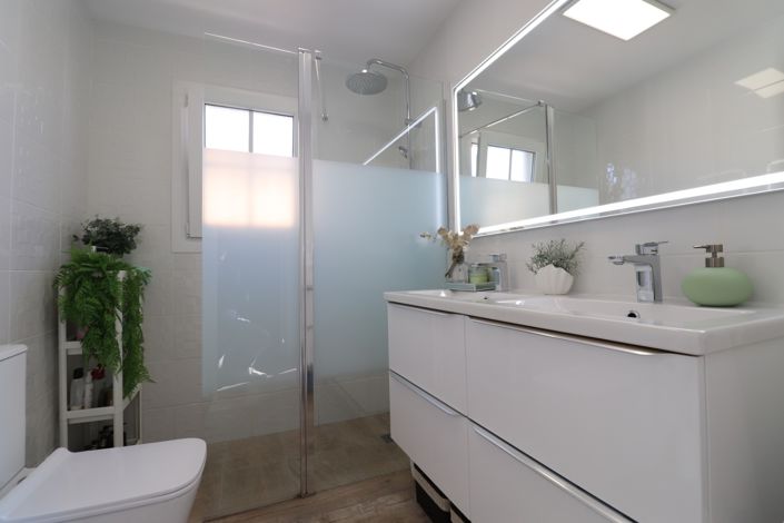 Image No.19-4 Bed Villa for sale