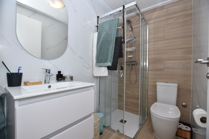 Image No.23-2 Bed Apartment for sale