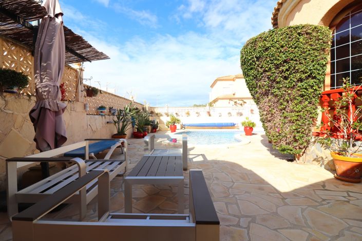 Image No.19-3 Bed Villa for sale