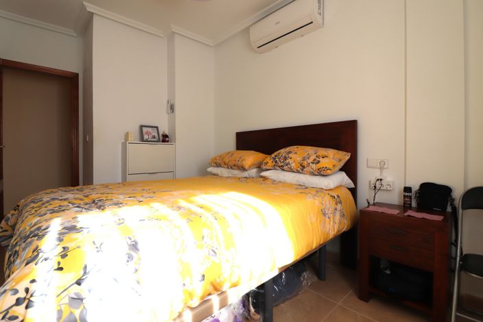 Image No.11-3 Bed Property for sale