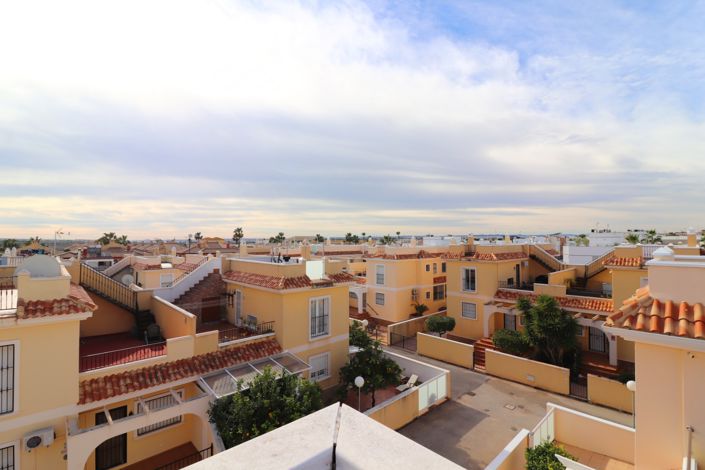 Image No.29-3 Bed Property for sale