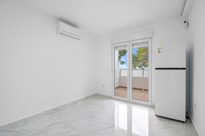 Image No.4-Apartment for sale