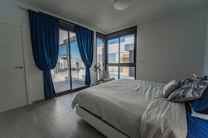 Image No.22-3 Bed Villa for sale