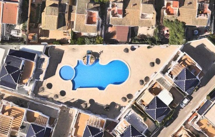 Image No.2-2 Bed Property for sale