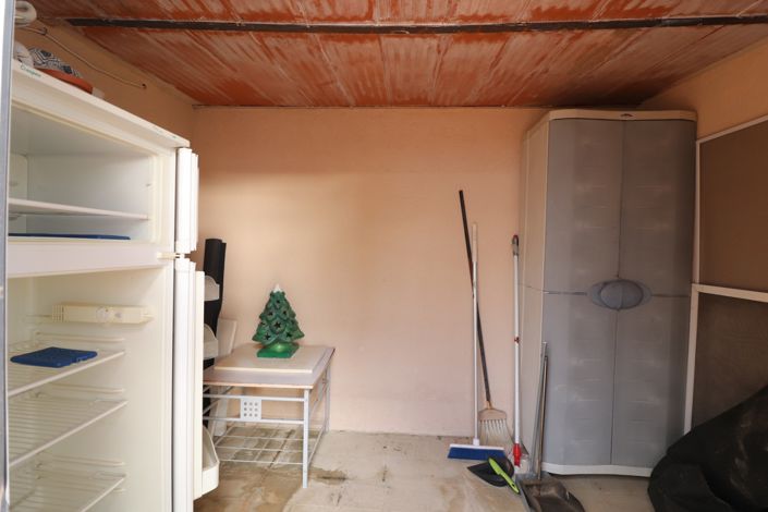 Image No.22-2 Bed Property for sale