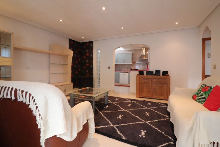 Image No.7-2 Bed Property for sale