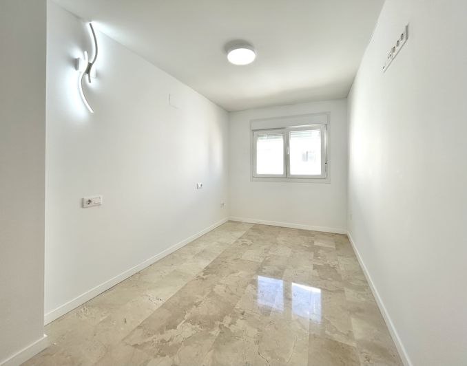 Image No.13-1 Bed Apartment for sale