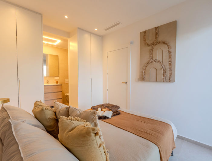 Image No.34-2 Bed Apartment for sale