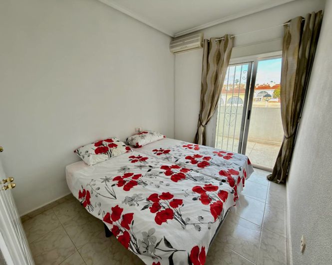 Image No.10-2 Bed Townhouse for sale