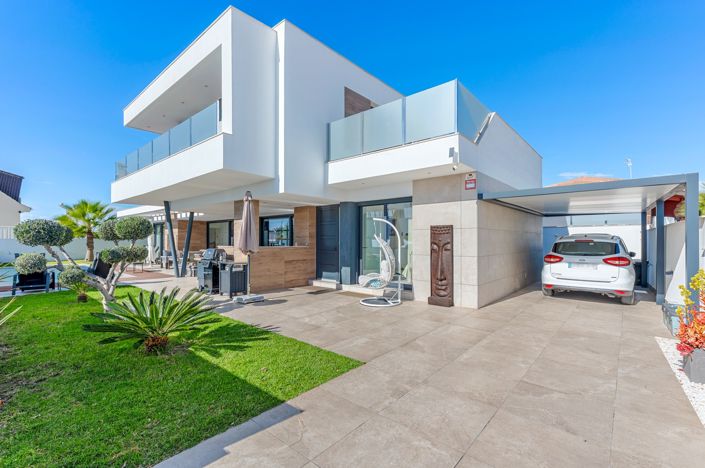 Image No.28-4 Bed Villa for sale