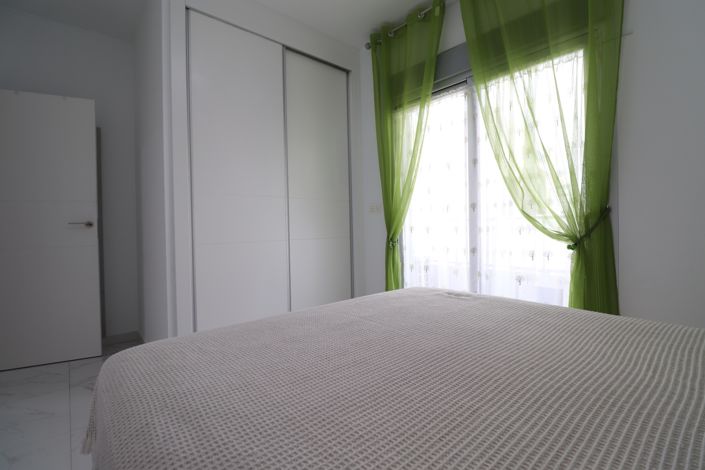 Image No.17-3 Bed Apartment for sale