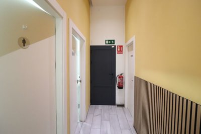 o1jhtg33al1om61h0i1poomjc1nj229