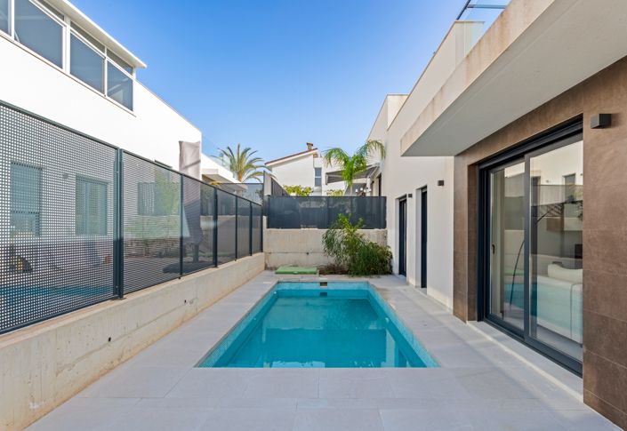 Image No.30-3 Bed Villa for sale