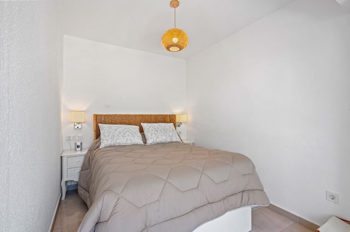 Image No.9-2 Bed Apartment for sale