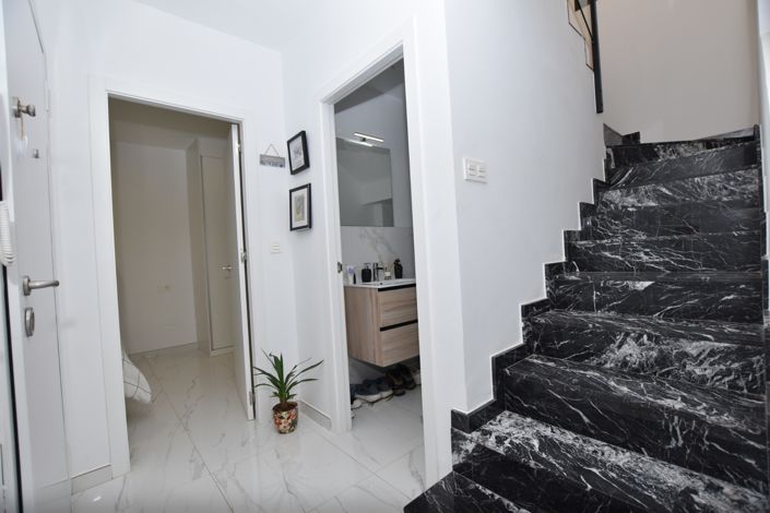 Image No.10-3 Bed Villa for sale