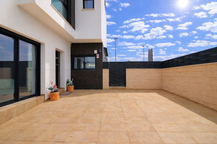 Image No.21-3 Bed Villa for sale