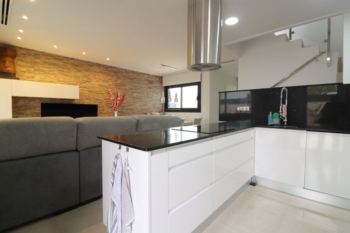 Image No.7-3 Bed Villa for sale