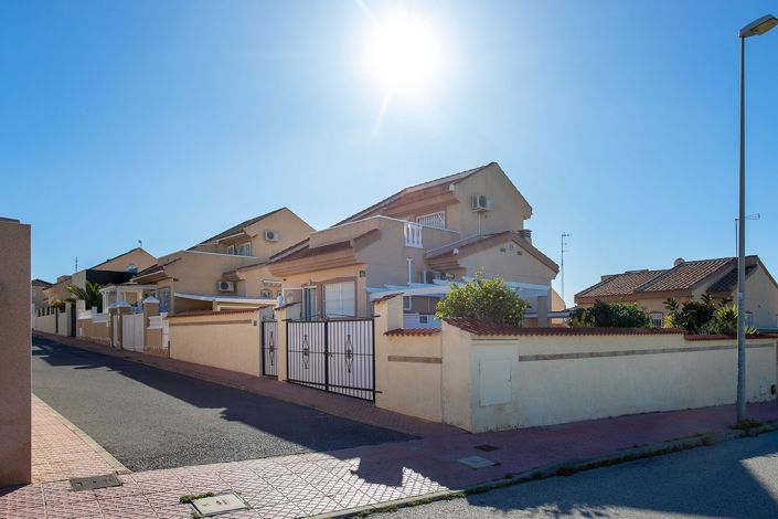 Image No.45-Villa de 2 chambres à vendre à Benimar