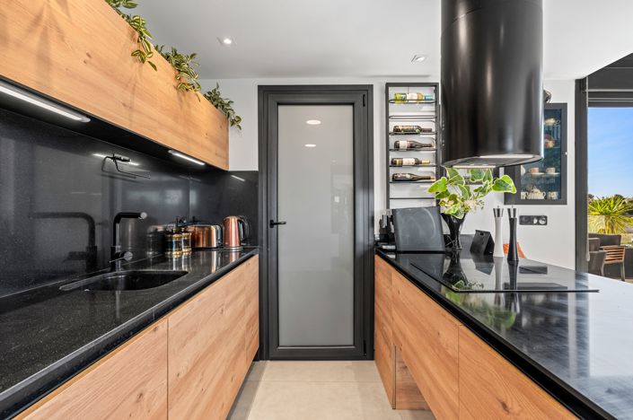 Image No.11-3 Bed Duplex for sale