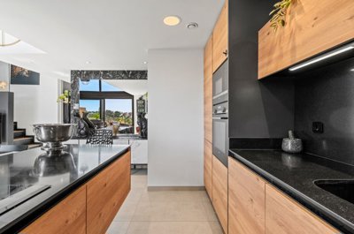 o1jiq2frjk3u756n1s4dp9916o94t