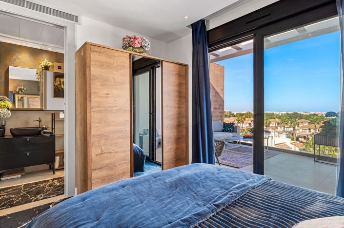 Image No.28-3 Bed Duplex for sale