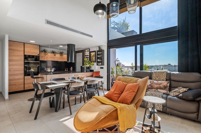 Image No.9-3 Bed Duplex for sale