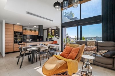 o1jiq2frjk1pjgrvb1r2767019664n