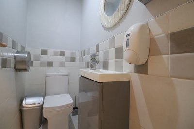 o1jk5eeem11utk1dsgj0n12qr1pb722