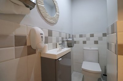 o1jk5eeem1ngb133t12oa1fjorqe23