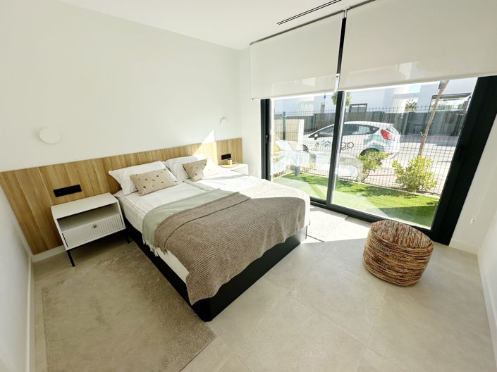 Image No.20-3 Bed Villa for sale