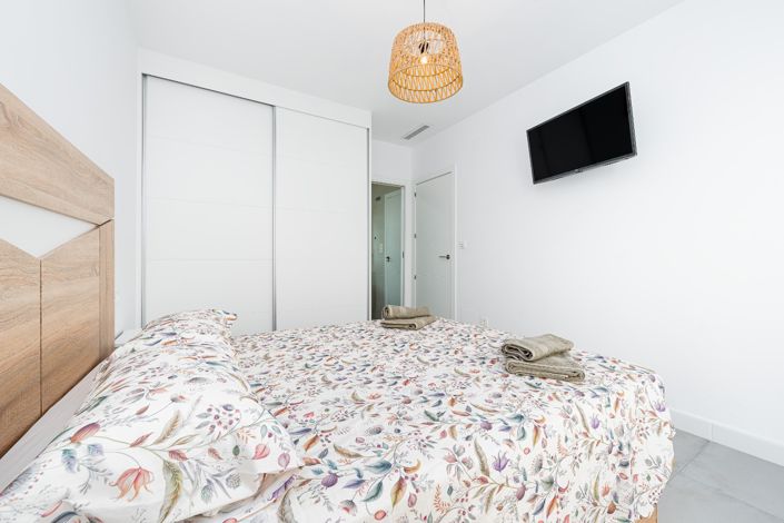 Image No.25-3 Bed Villa for sale