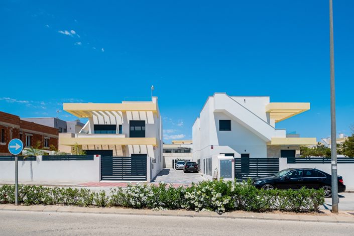 Image No.41-3 Bed Villa for sale