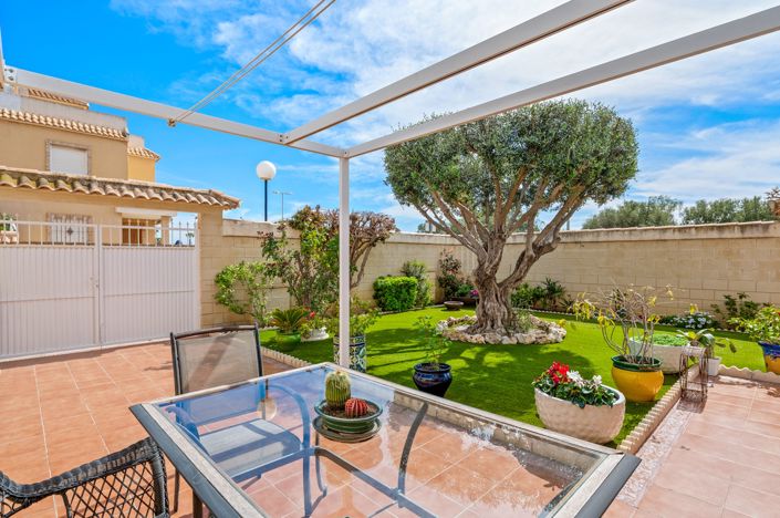 Image No.7-3 Bed Property for sale