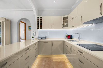 o1jko1b0ee1kjfn2d9v81bjbl923j