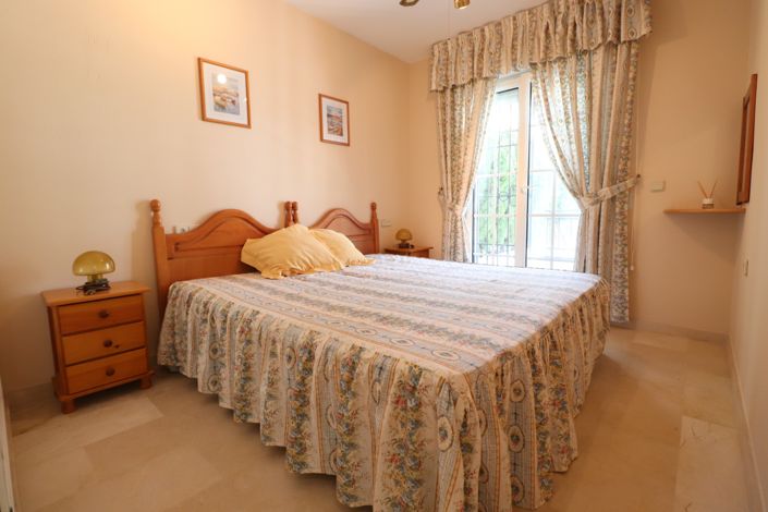 Image No.10-2 Bed Bungalow for sale