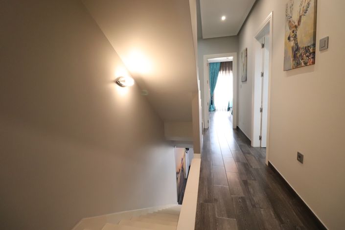 Image No.23-3 Bed Townhouse for sale