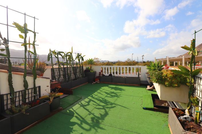 Image No.35-3 Bed Townhouse for sale