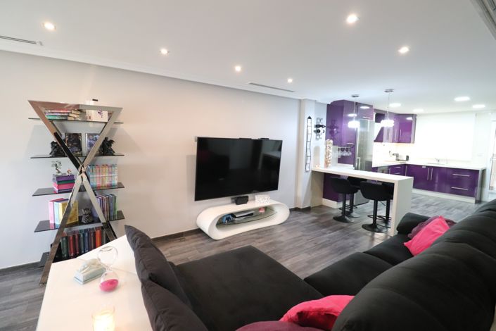 Image No.4-3 Bed Townhouse for sale