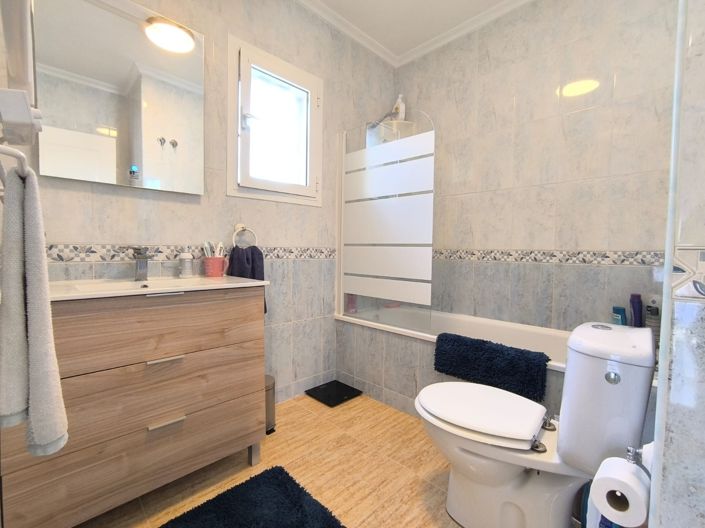 Image No.22-3 Bed Villa for sale