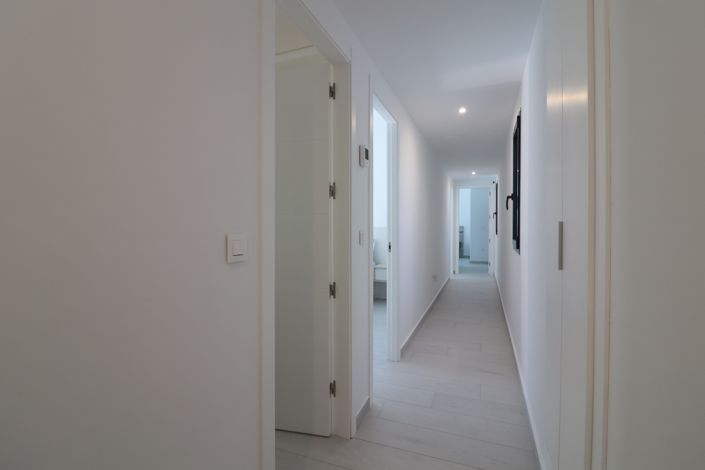 Image No.11-3 Bed Villa for sale