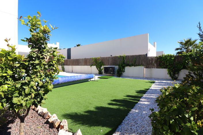 Image No.21-3 Bed Villa for sale