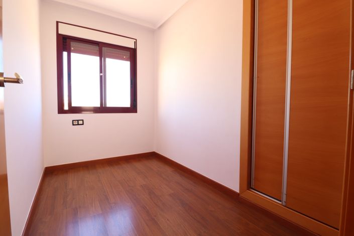 Image No.14-2 Bed Apartment for sale