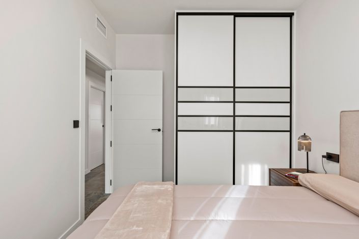 Image No.26-4 Bed Villa for sale