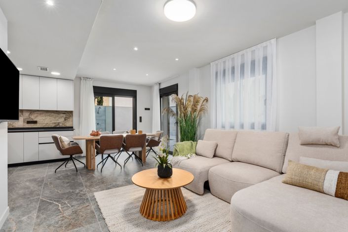 Image No.3-4 Bed Villa for sale